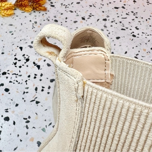 Steve Madden Trekk Sand Tan Pointed Suede Leather Stacked Heel Boots Sz 6.5 - Picture 6 of 14